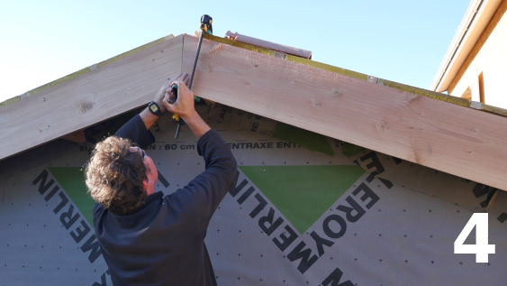 Pose des planches de rive