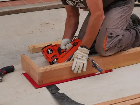 Montage du demi-mur pignon adossé 