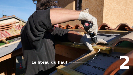 Pose des tasseaux pour supporter le bâti de la fenêtre